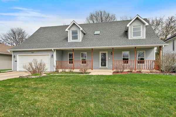 $625,000 | 227 Lincoln Street, Schaumburg, IL 60194