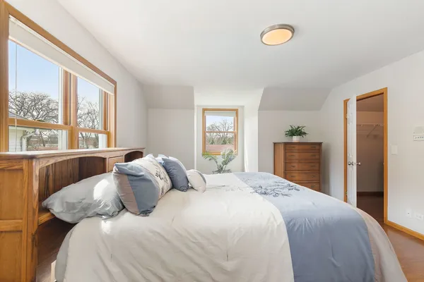 $625,000 | 227 Lincoln Street, Schaumburg, IL 60194