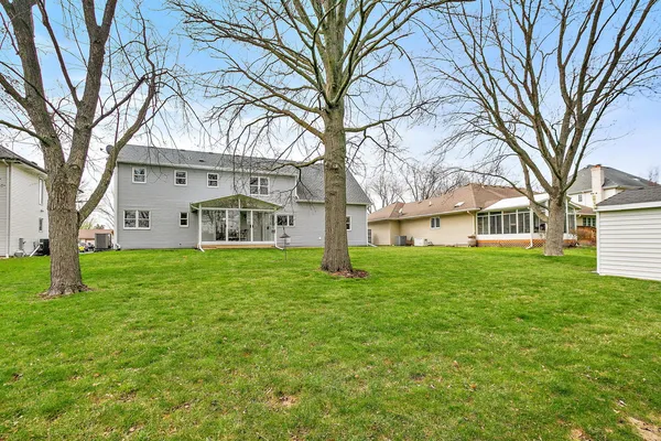 $625,000 | 227 Lincoln Street, Schaumburg, IL 60194