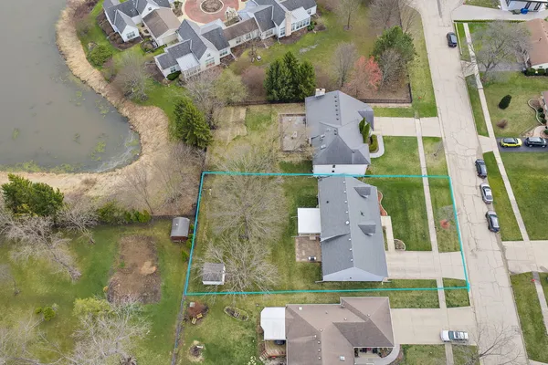 $625,000 | 227 Lincoln Street, Schaumburg, IL 60194