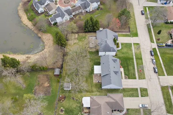 $625,000 | 227 Lincoln Street, Schaumburg, IL 60194
