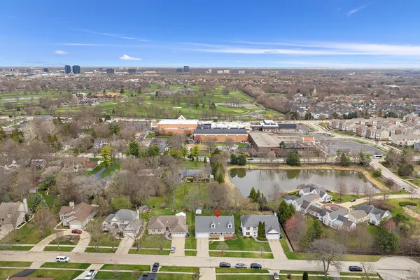 $625,000 | 227 Lincoln Street, Schaumburg, IL 60194