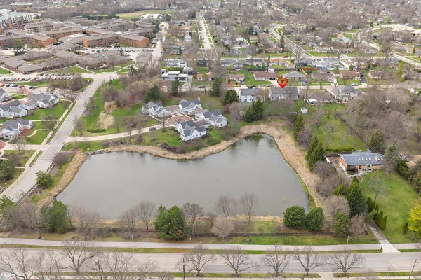 $625,000 | 227 Lincoln Street, Schaumburg, IL 60194