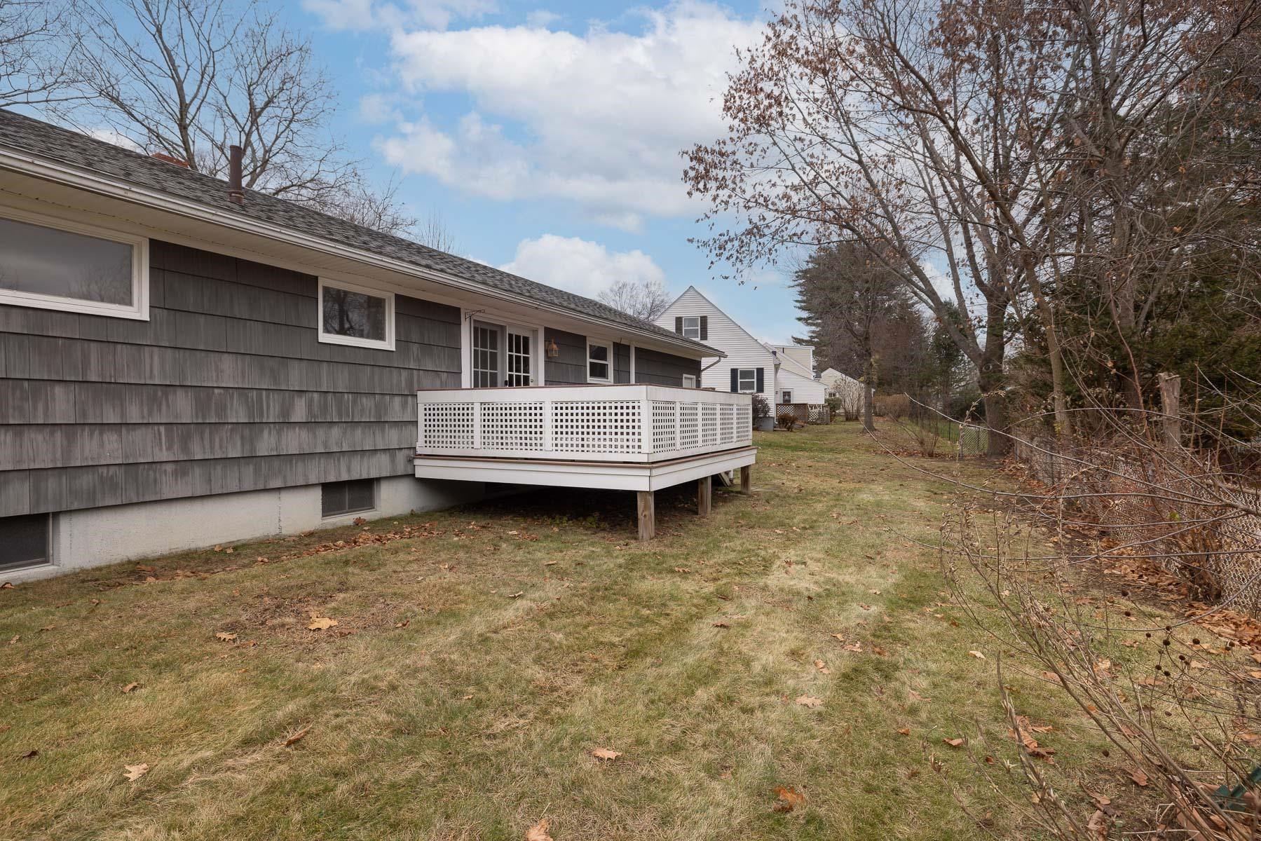 83 Sheffield Road Portsmouth, NH 03801 - Photo 17 of 26