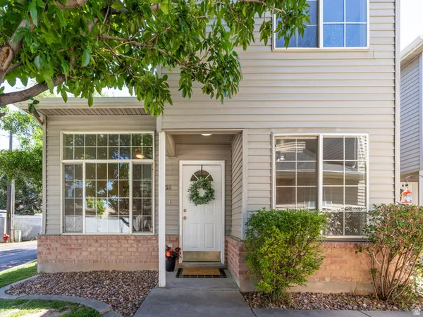 $292,500 | 255 South Majestic Meadows Drive, Payson, UT 84651