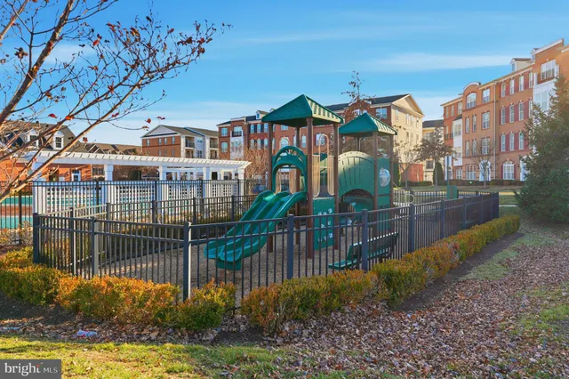 $535,000 | 43053 Thoroughfare Gap Terrace, Ashburn, VA 20148