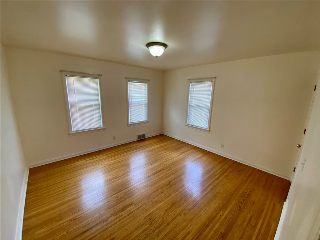 35 Westmoreland Drive Rochester, NY 14620 - Photo 10 of 26