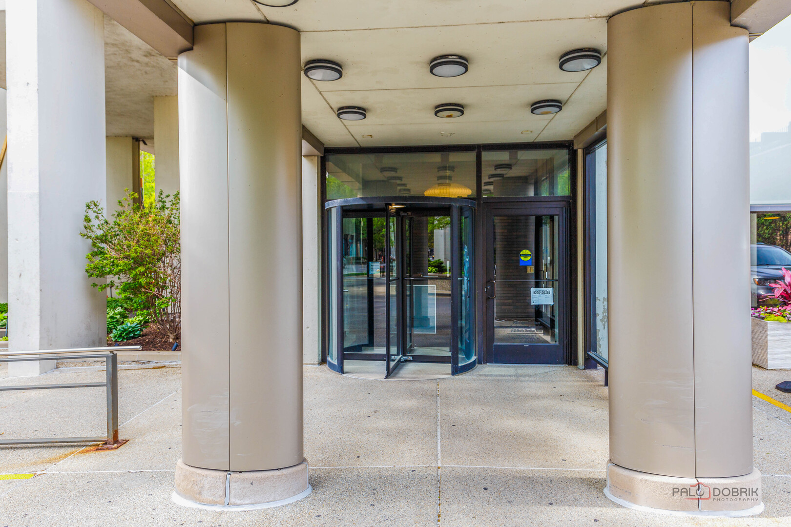 5455 North Sheridan Road, Unit 2615 Chicago, IL 60640 - Photo 3 of 21