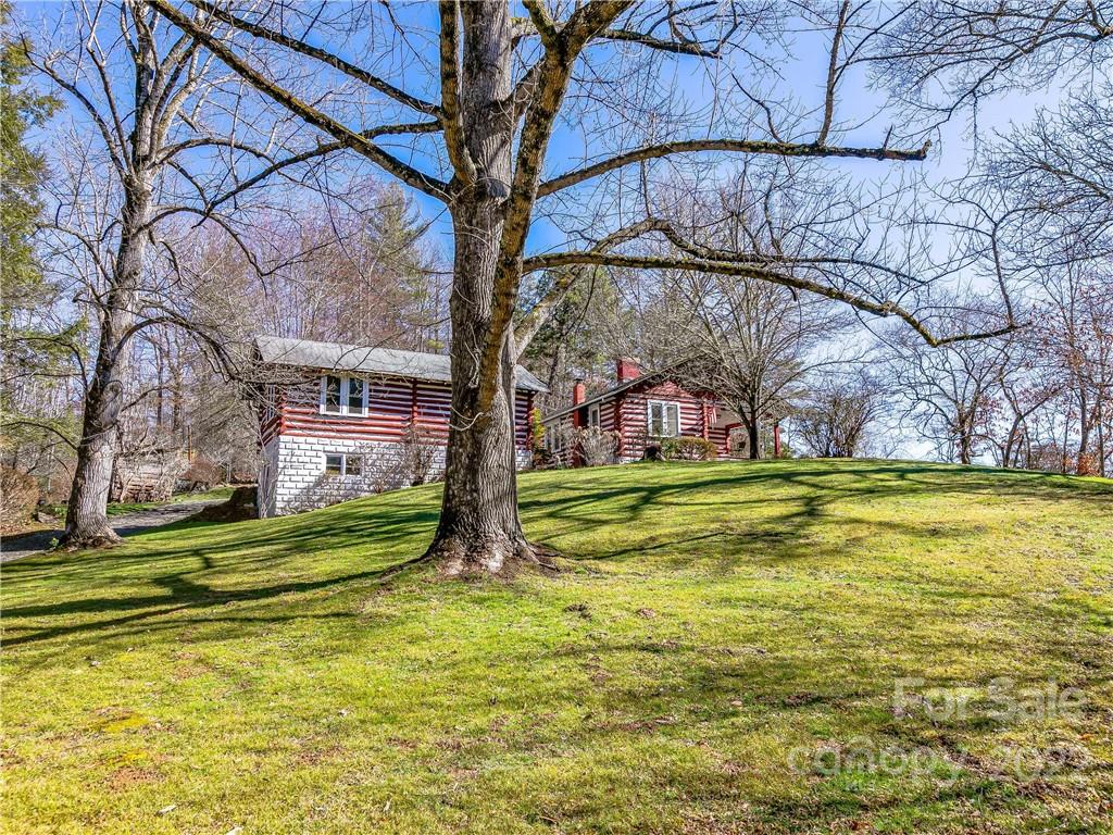 515 Paint Fork Road Mars Hill, NC 28754 - Photo 2 of 32 Gallery Image 2