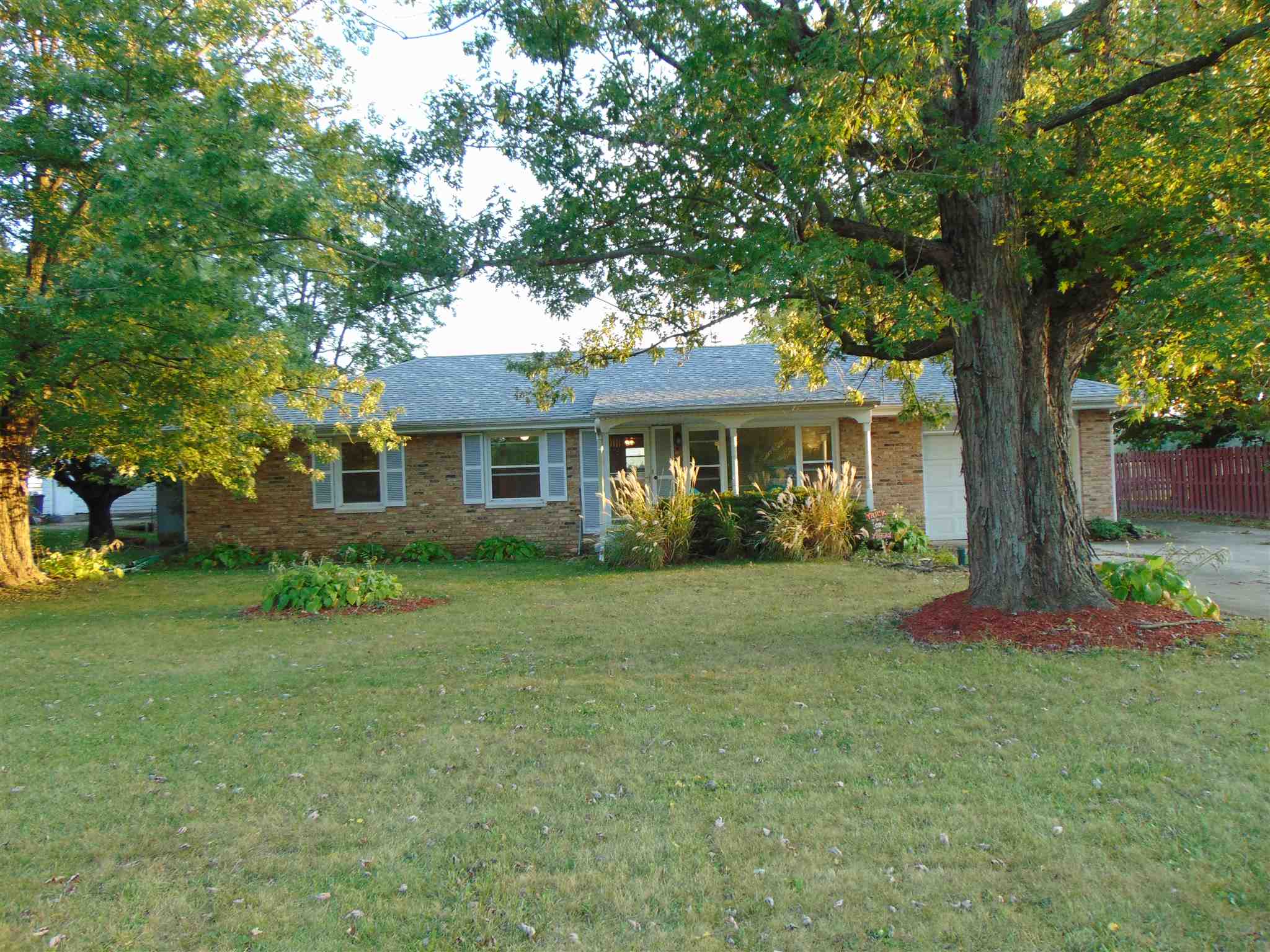 8501 East 650 S Road Selma, IN 47383 - Photo 1 of 25