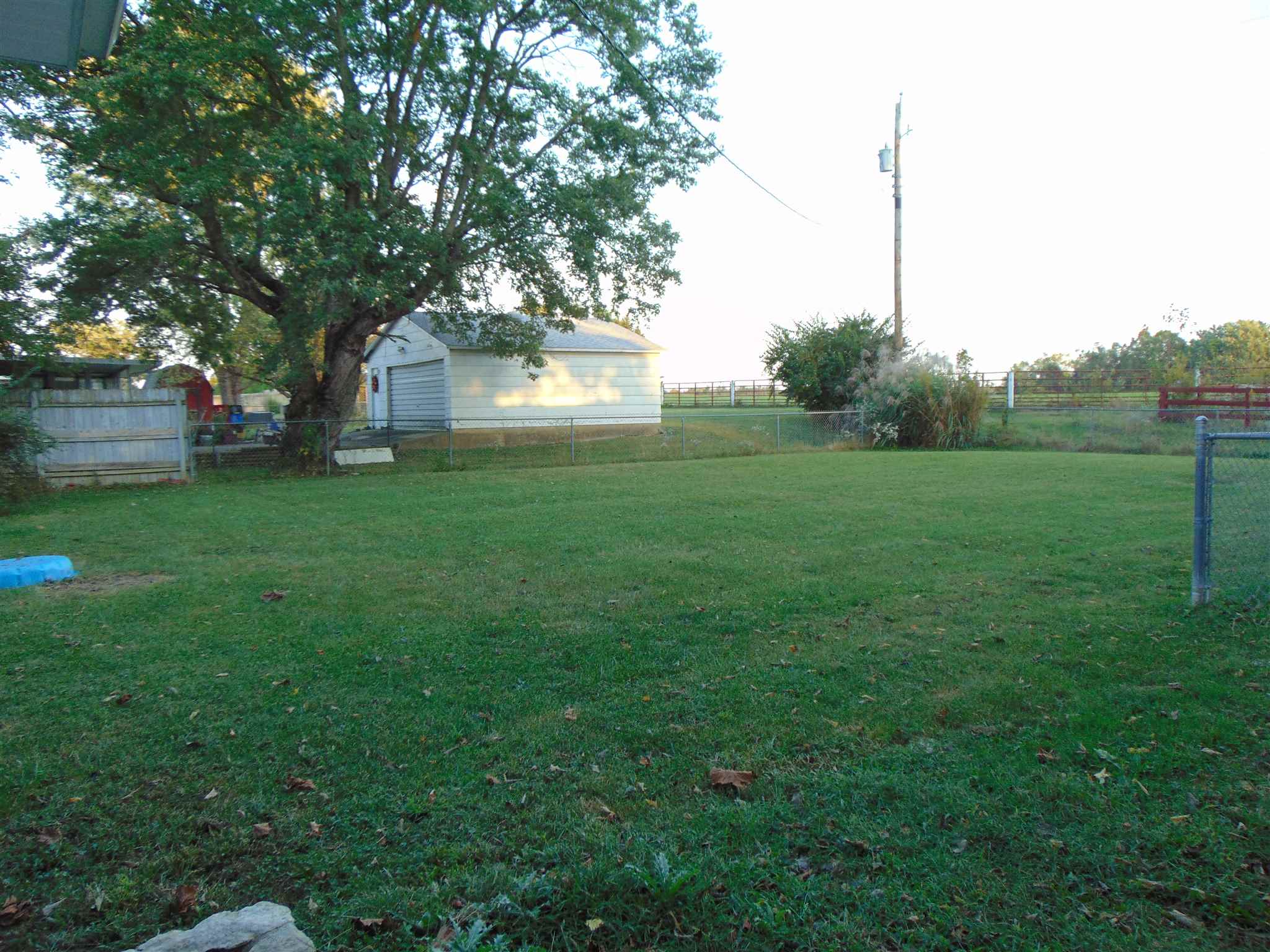 8501 East 650 S Road Selma, IN 47383 - Photo 23 of 25