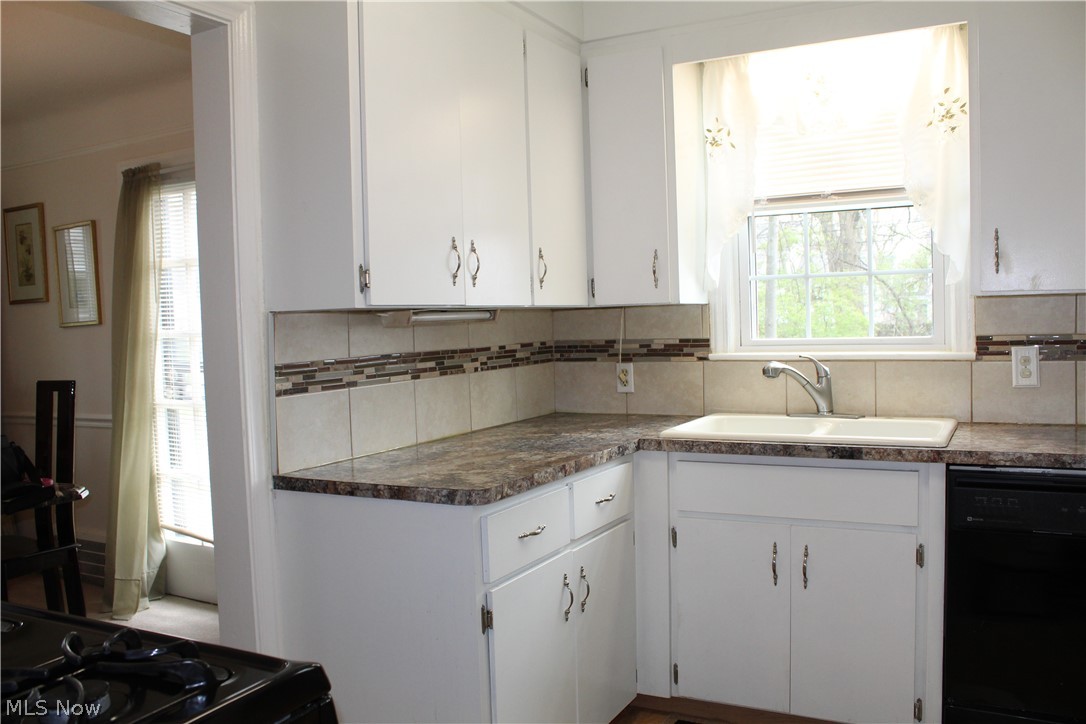 1447 Willshire Road Cleveland, OH 44124 - Photo 6 of 20 Gallery Image 6