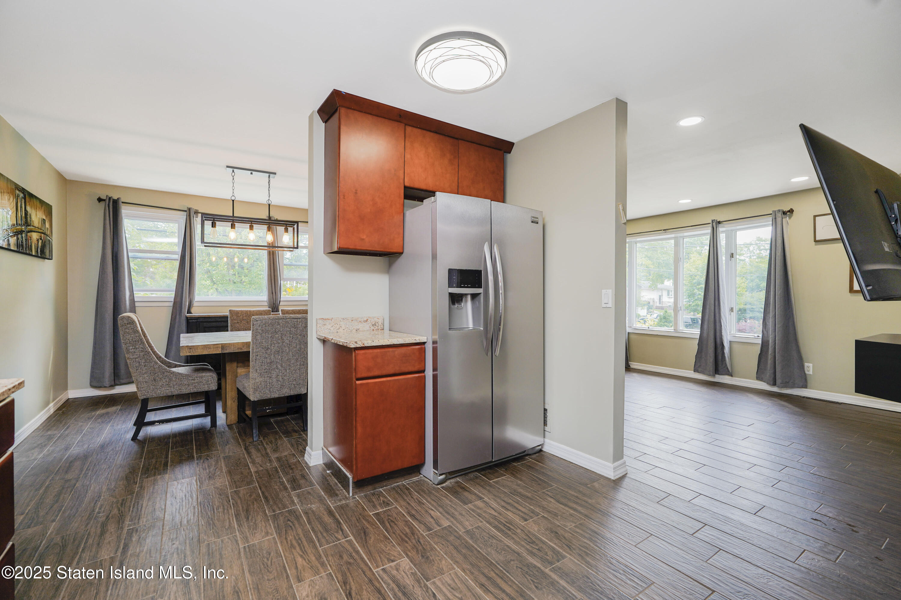 970 Annadale Road Staten Island, NY 10312 - Photo 15 of 47 Photo Jun 13 2025, 10 05 46 AM