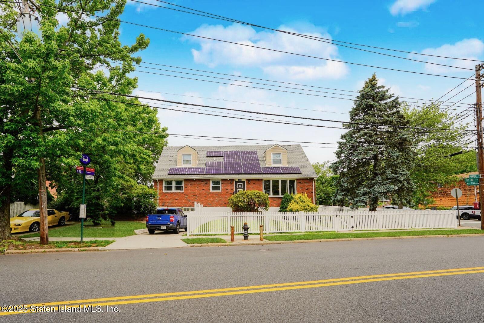 970 Annadale Road Staten Island, NY 10312 - Photo 2 of 47 abed2d8b-e2bb-45ad-b09c-8c7e1afd4f5a