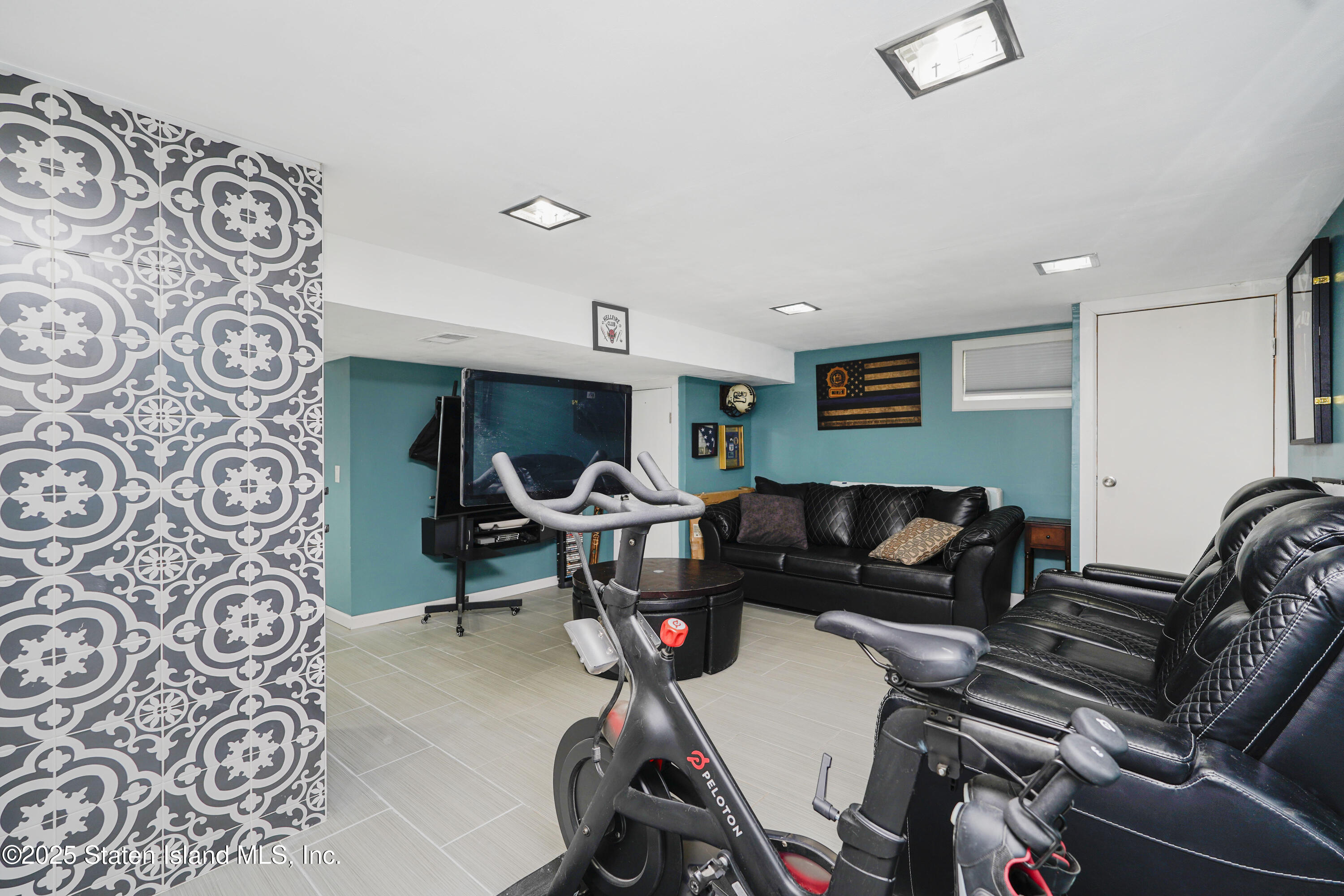 970 Annadale Road Staten Island, NY 10312 - Photo 32 of 47 Photo Jun 13 2025, 10 11 02 AM