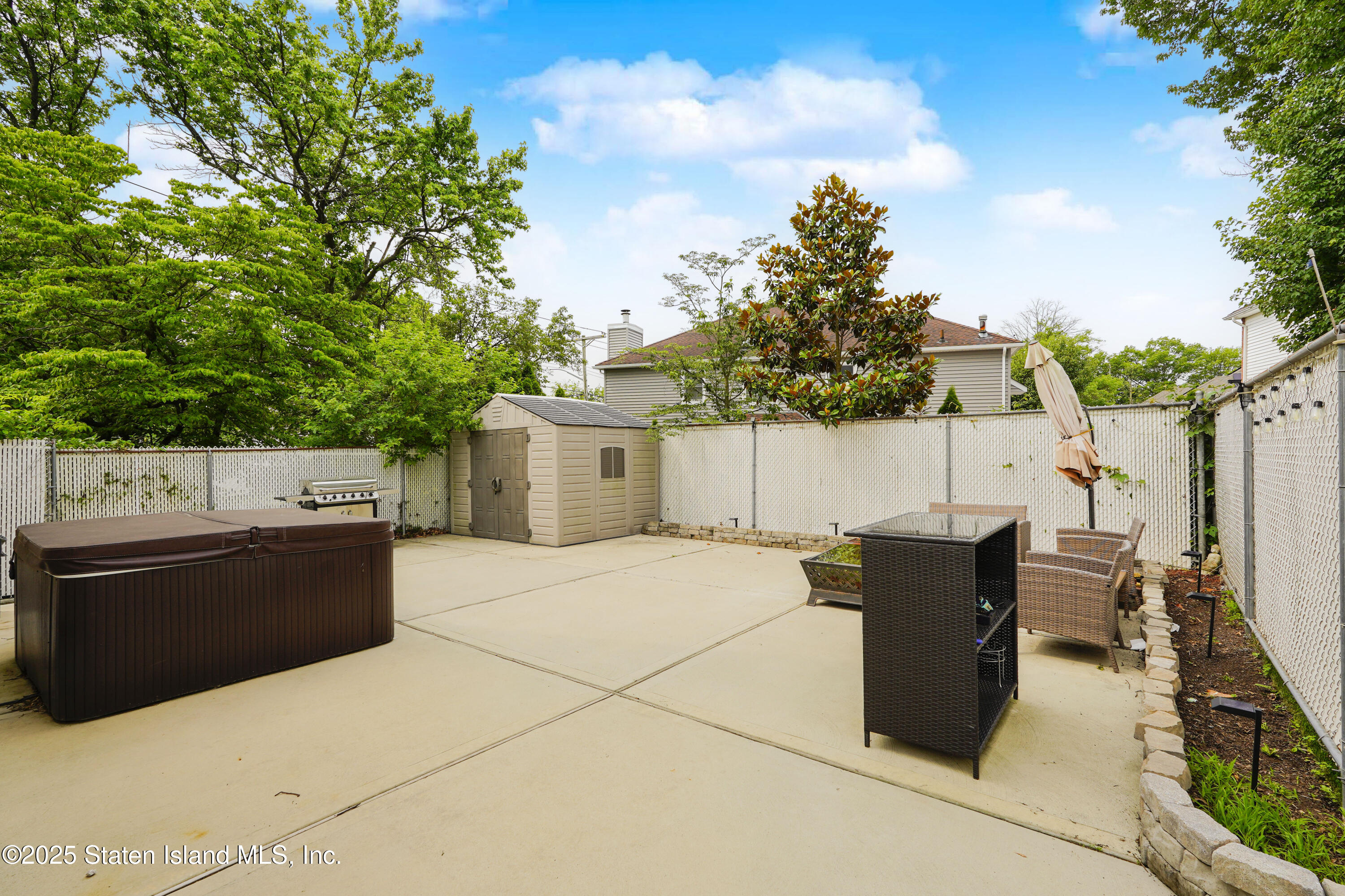 970 Annadale Road Staten Island, NY 10312 - Photo 4 of 47 Photo Jun 13 2025, 10 00 34 AM