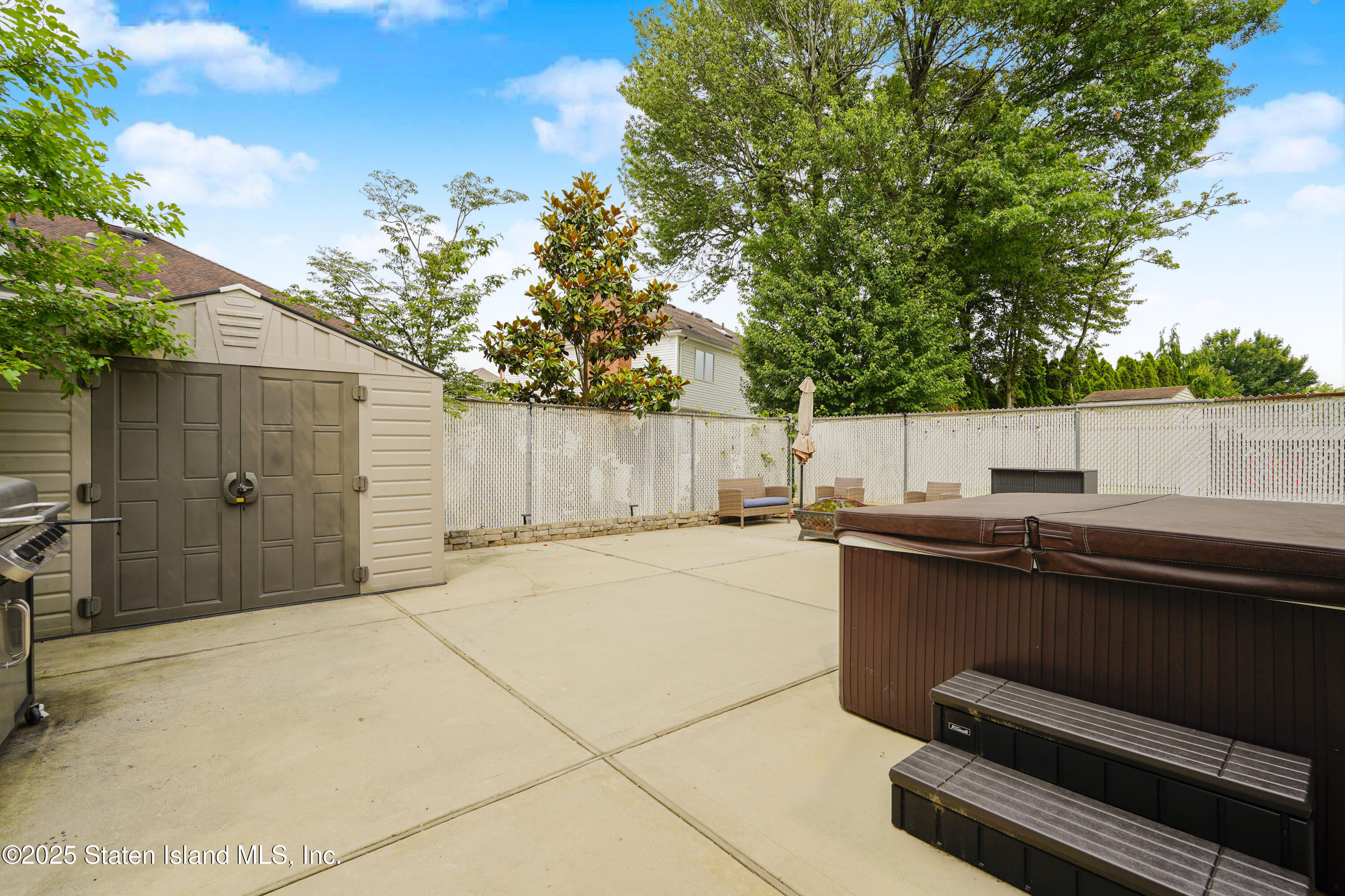 970 Annadale Road Staten Island, NY 10312 - Photo 5 of 47 Photo Jun 13 2025, 10 00 49 AM