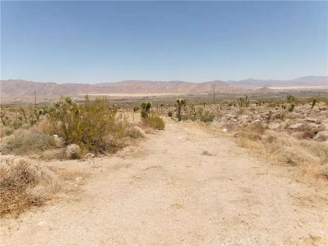 a view of mountain view with mountain