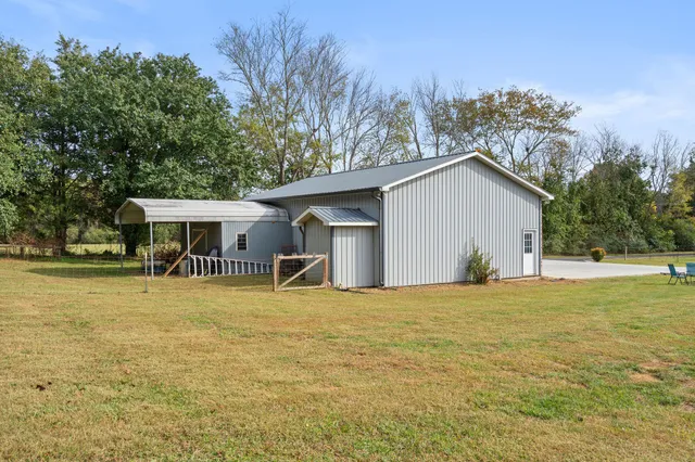 $749,900 | 3115 Holders Cove Road, Winchester, TN 37398