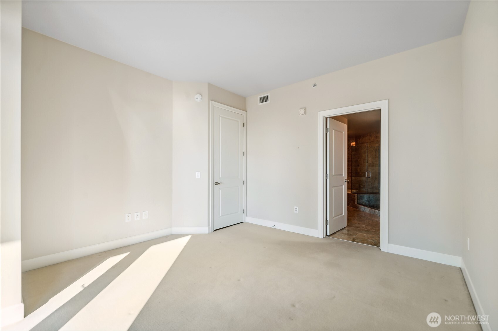 1920 4th Avenue, Unit 2301 Seattle, WA 98101 - Photo 22 of 40 a view of an empty room