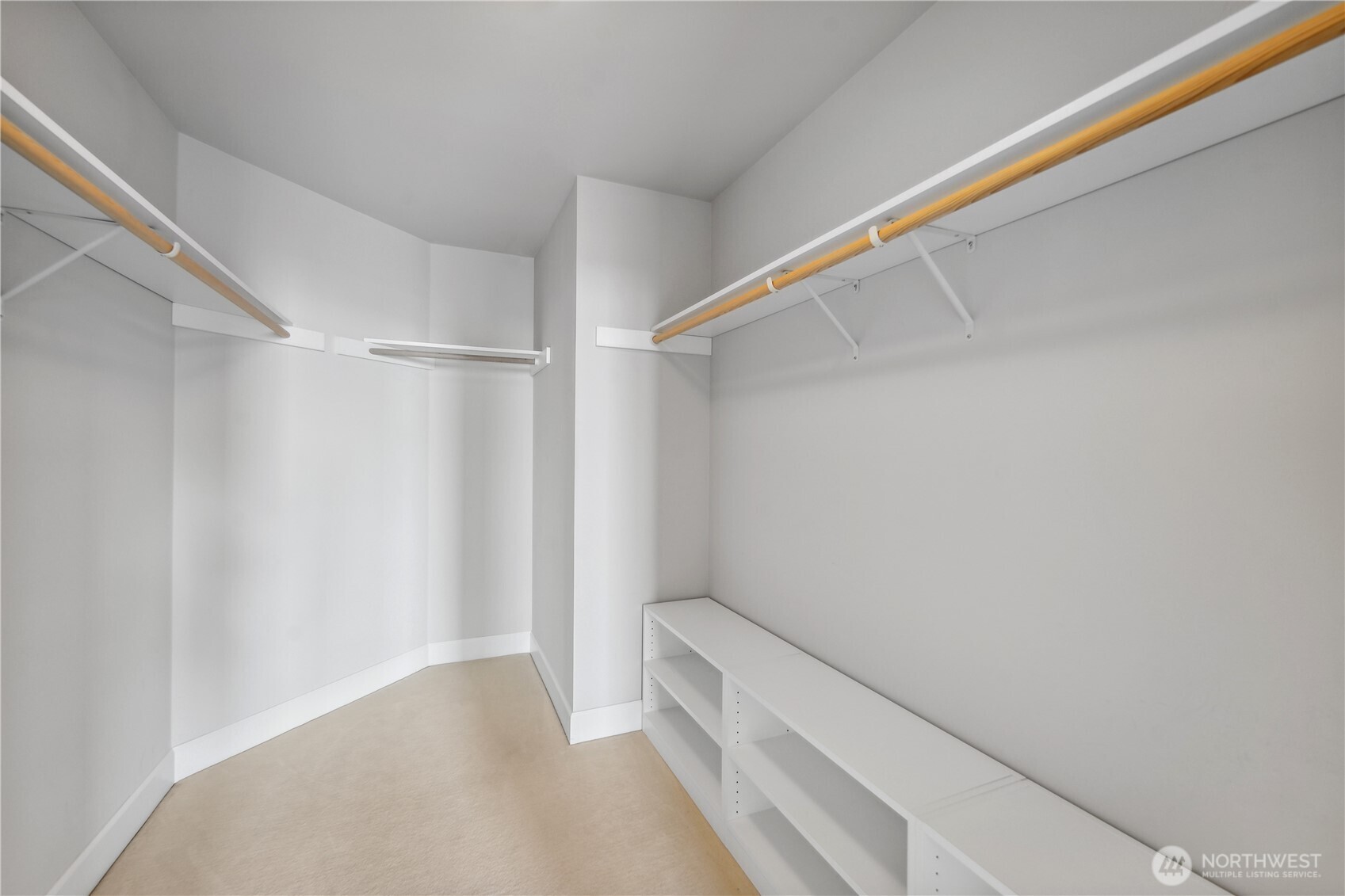 1920 4th Avenue, Unit 2301 Seattle, WA 98101 - Photo 25 of 40 a view of an empty walk in closet