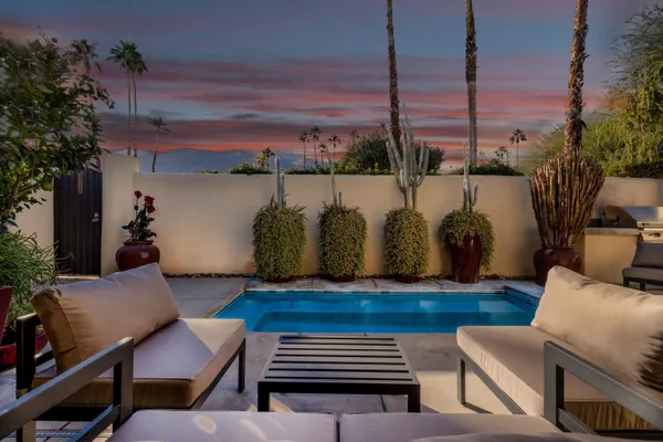 $10,000 | 1173 East Alejo Road, Palm Springs, CA 92262