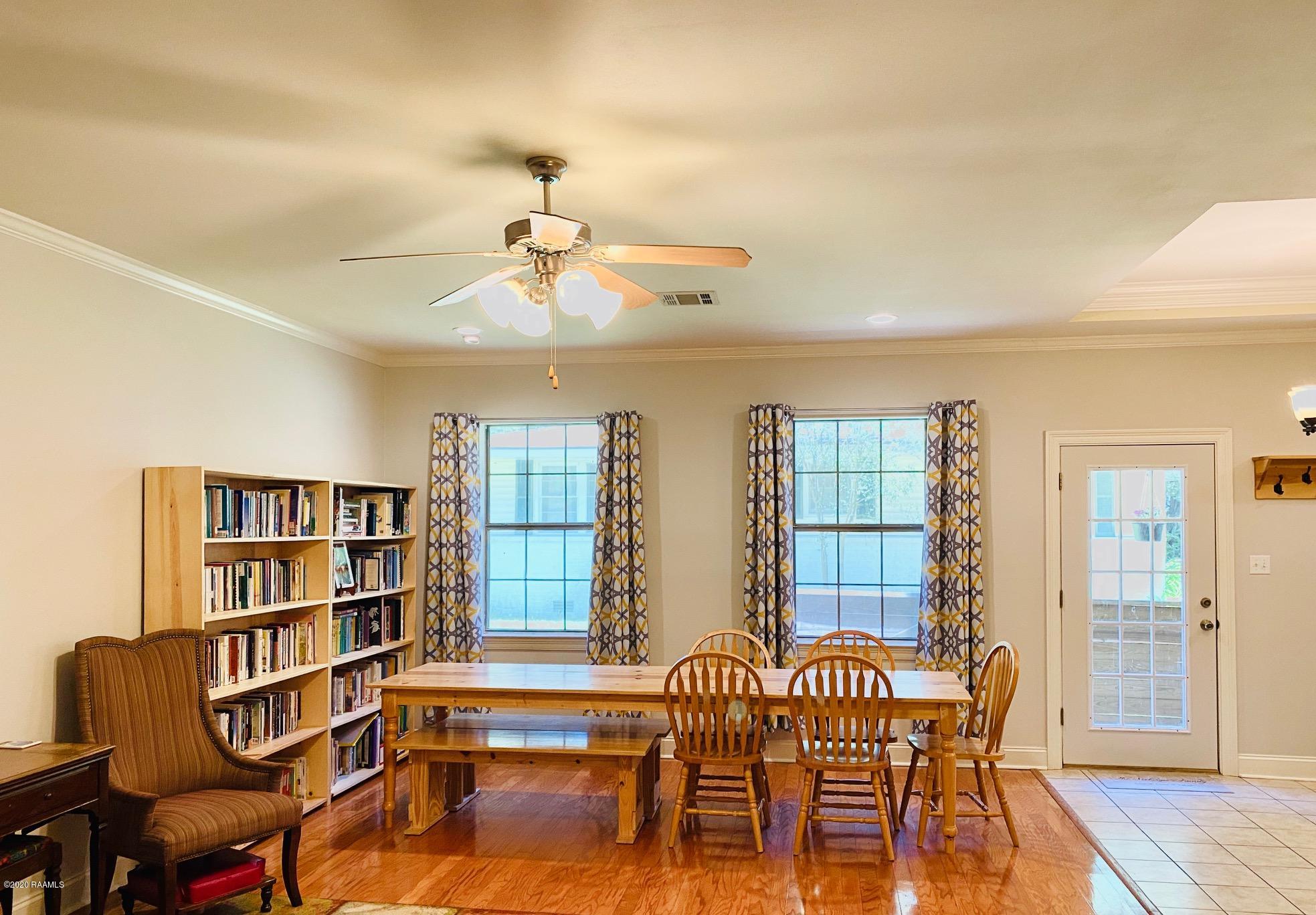 100 Attakapas Road Lafayette, LA 70501 - Photo 4 of 25 Living room to Dining Room