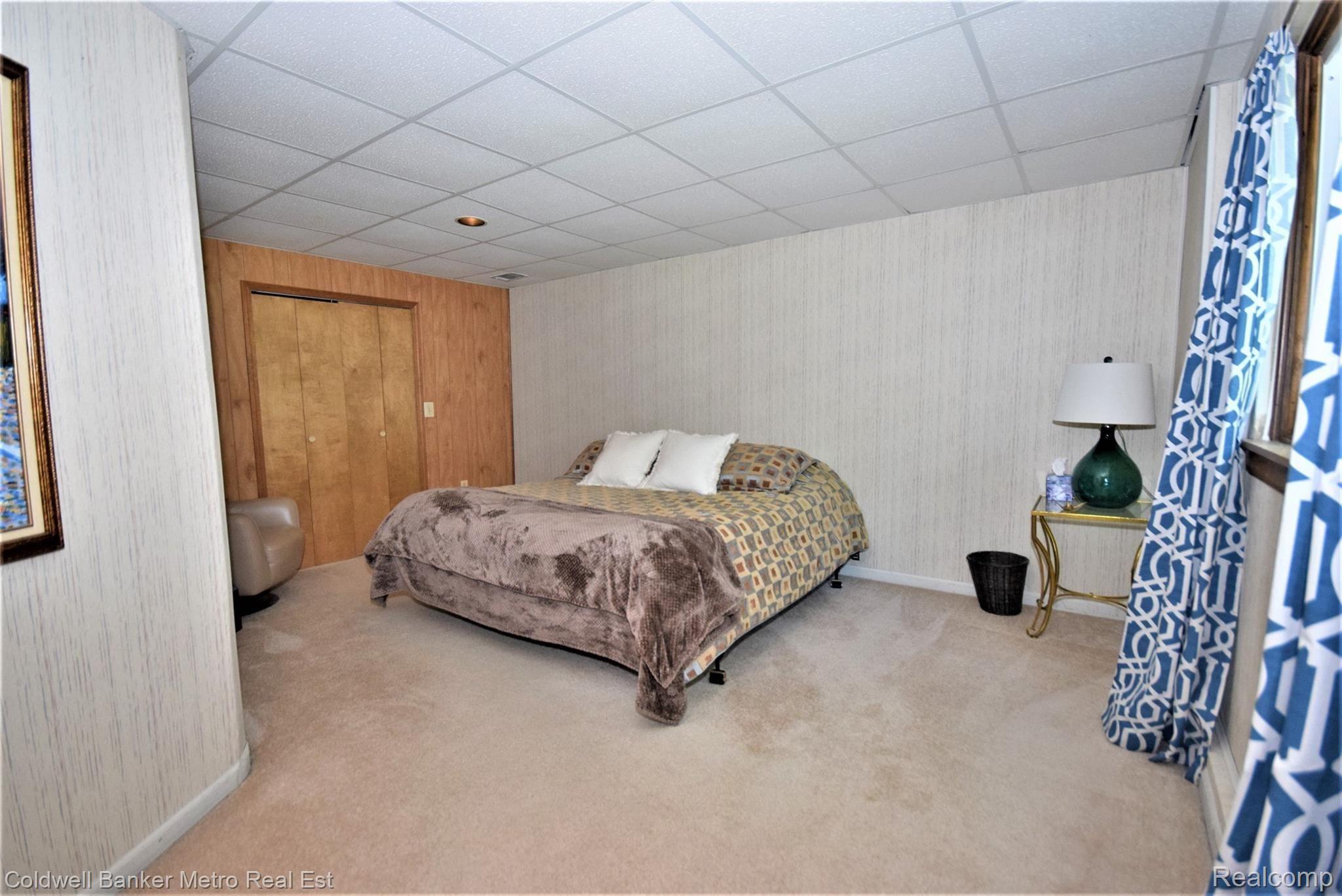 1803 Rapids Way Rochester, MI 48309 - Photo 50 of 63 Lower level bedroom