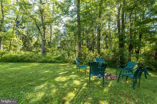 $699,900 | 3383 Greenwood Drive, Hellertown, PA 18055