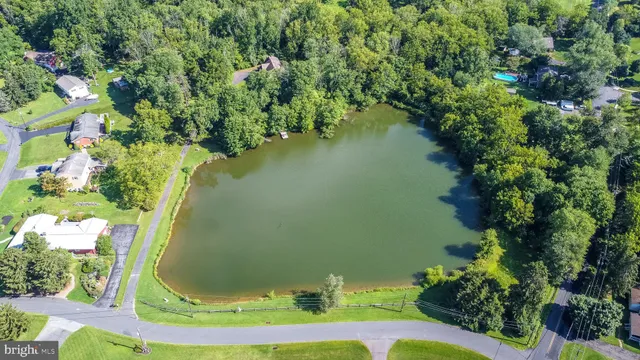 $699,900 | 3383 Greenwood Drive, Hellertown, PA 18055