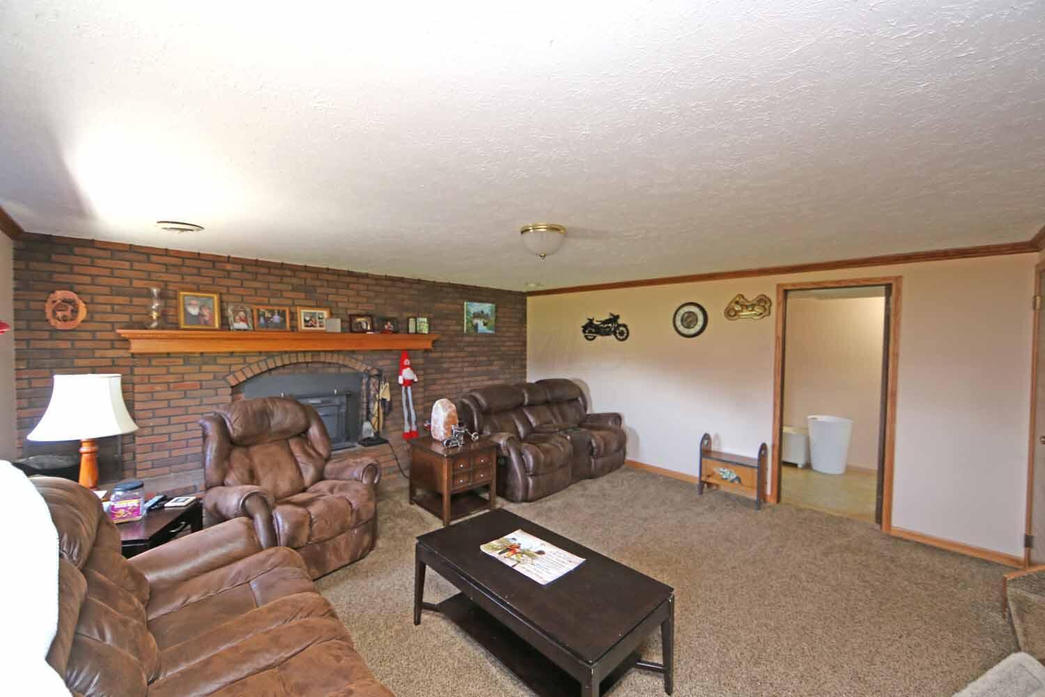 12061 Montgomery Road Fredericktown, OH 43019 - Photo 31 of 38 IMG_4548