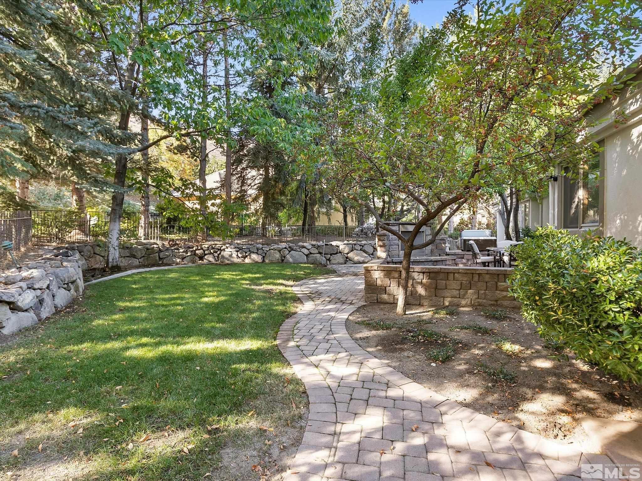 100 Sawbuck Road Reno, NV 89519 - Photo 36 of 40 a view of yard with green space