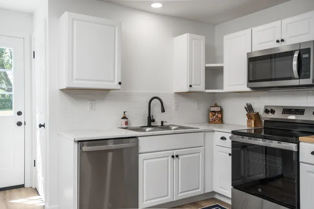 $379,900 | 560 Massanutten View Drive, Penn Laird, VA 22846