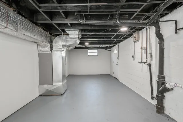 $379,900 | 560 Massanutten View Drive, Penn Laird, VA 22846