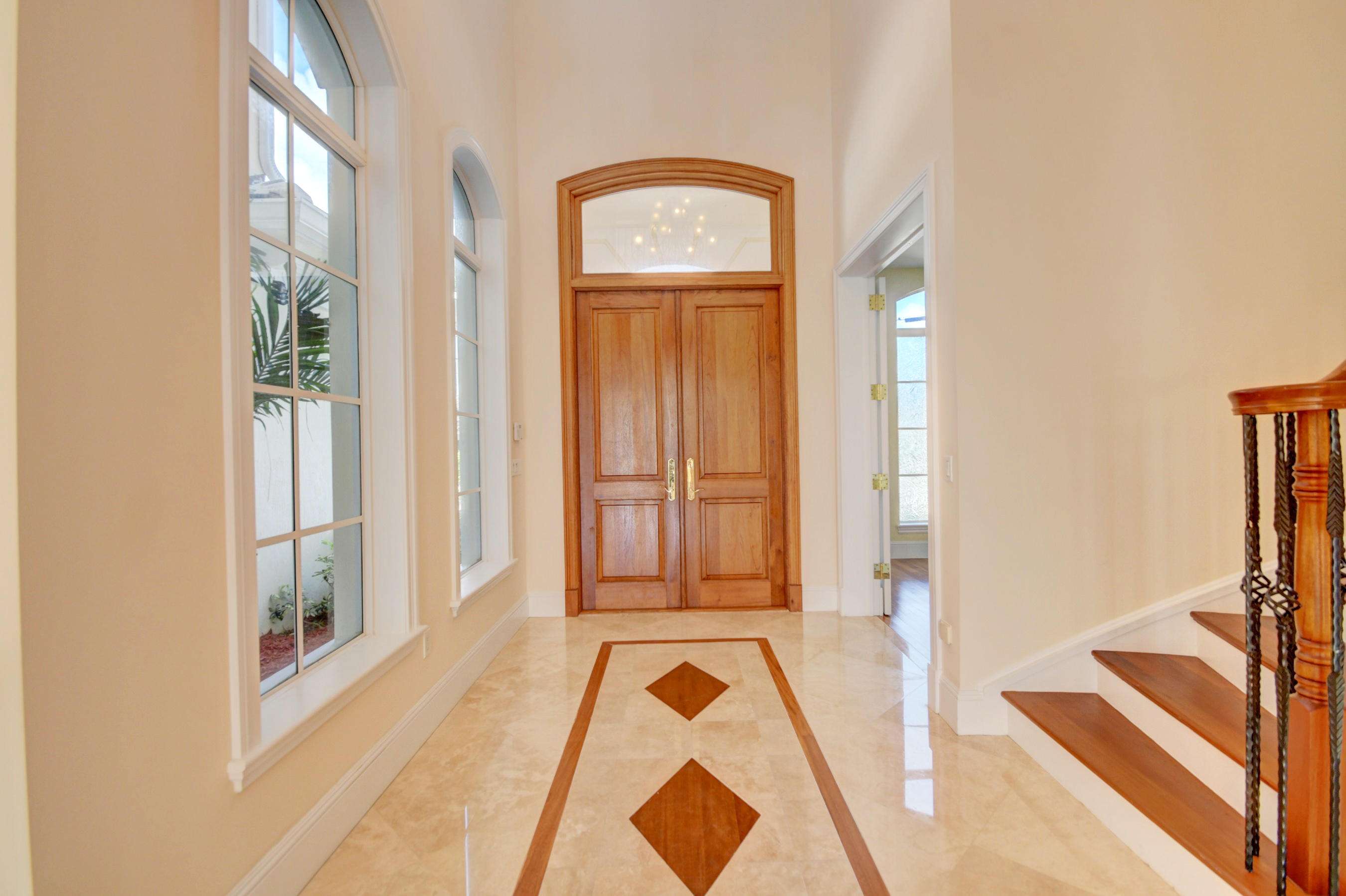 838 Northeast Bay Cove Street Boca Raton, FL 33487 - Photo 3 of 81 DSC_8389_90_91_92_93