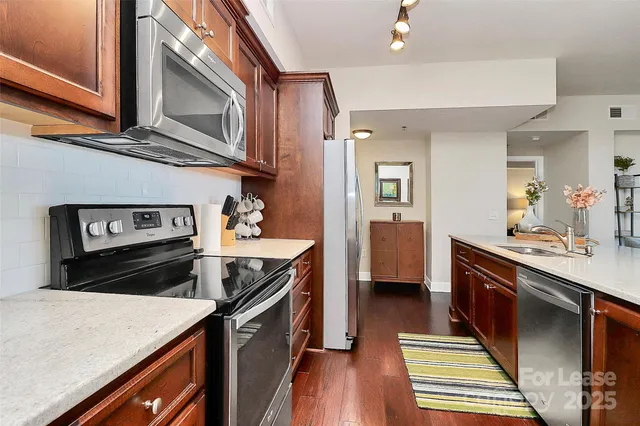 $3,000 | 1315 East Boulevard, Unit 612, Charlotte, NC 28203
