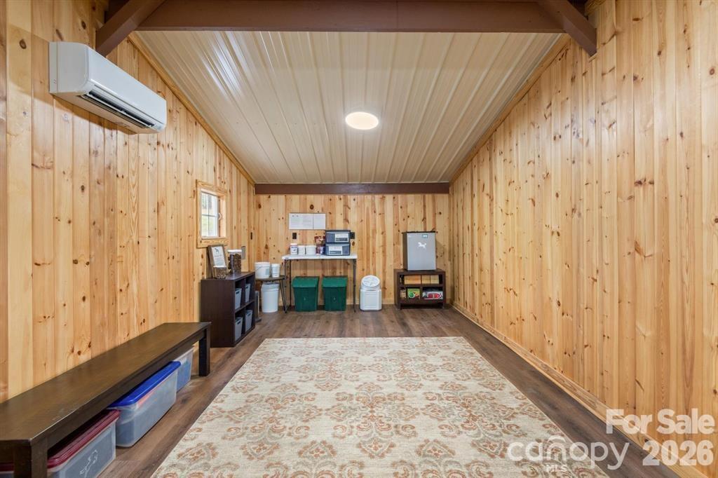 1091 Bill Collins Road Columbus, NC 28722 - Photo 9 of 30 Gallery Image 9