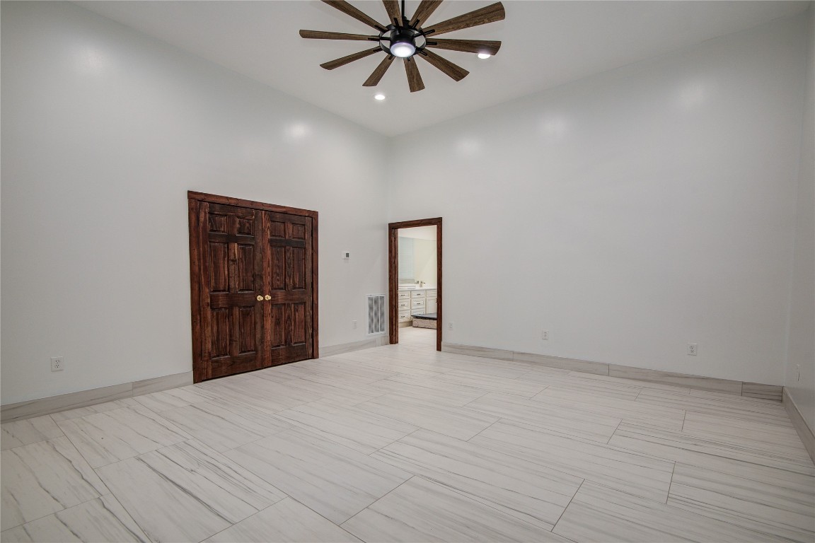 25910 Maplewood Drive Spring, TX 77386 - Photo 31 of 50 a view of an empty room and window