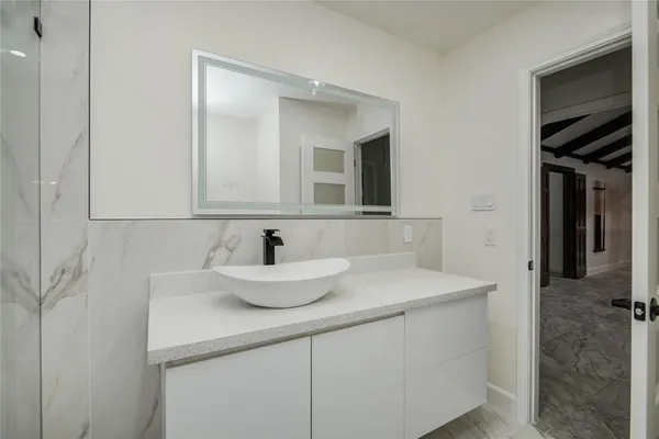 $575,000 | 25910 Maplewood Drive, Spring, TX 77386