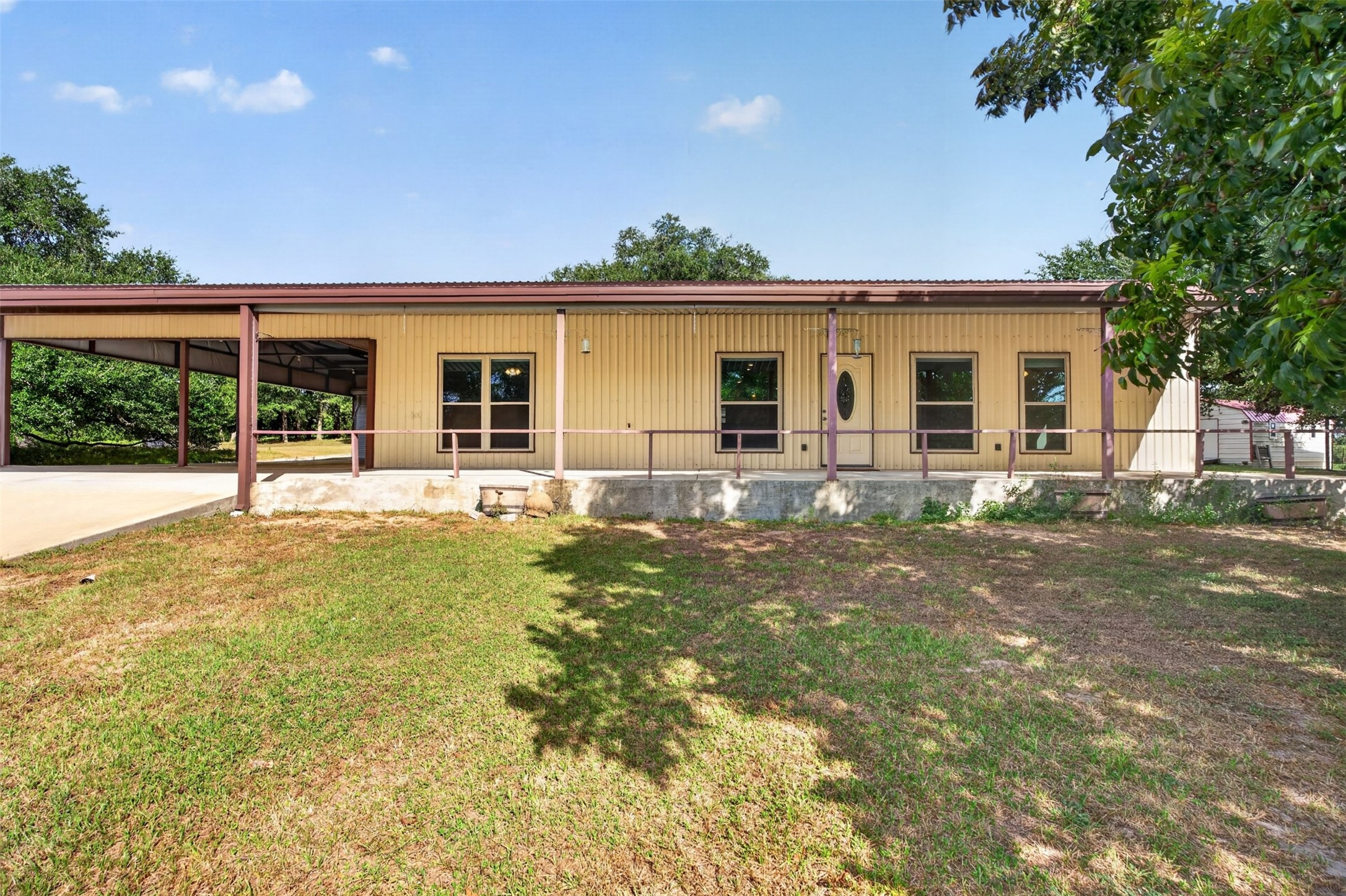 3961 Clay Crk Road Brenham, TX 77833 - Photo 3 of 32 Gallery Image 3