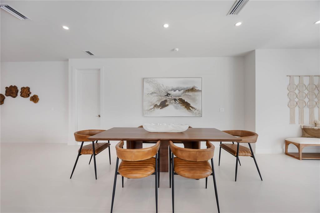 2596 Floyd Street Sarasota, FL 34239 - Photo 18 of 84