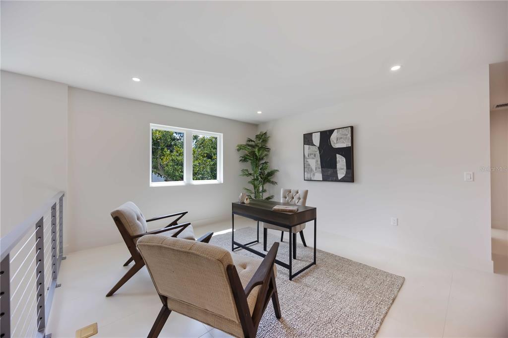 2596 Floyd Street Sarasota, FL 34239 - Photo 36 of 84