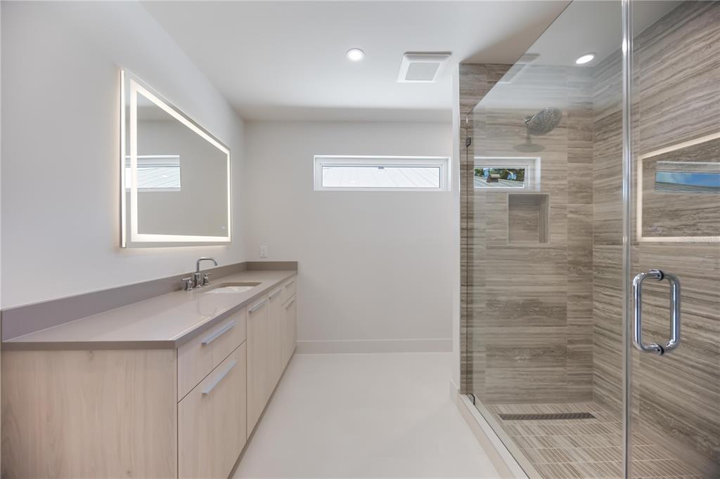 2596 Floyd Street Sarasota, FL 34239 - Photo 44 of 84