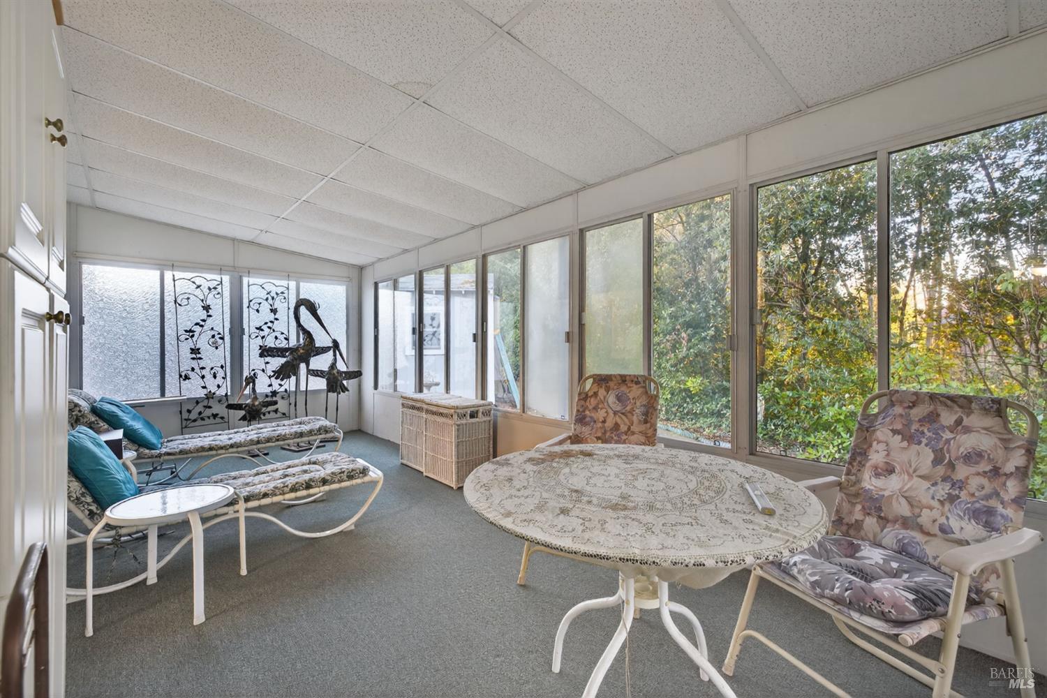 395 Circula La Cruz Rohnert Park, CA 94928 - Photo 28 of 41 Patio Room