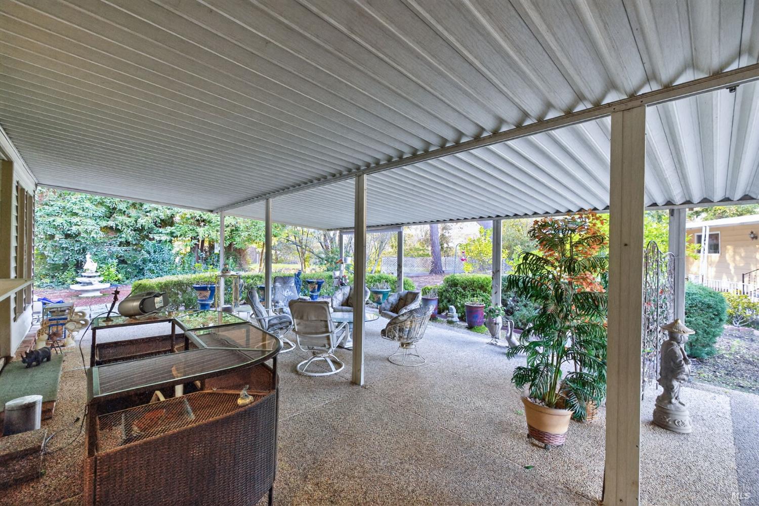 395 Circula La Cruz Rohnert Park, CA 94928 - Photo 4 of 41