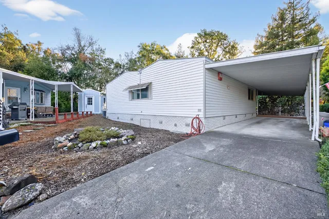 $325,000 | 395 Circula La Cruz, Rohnert Park, CA 94928