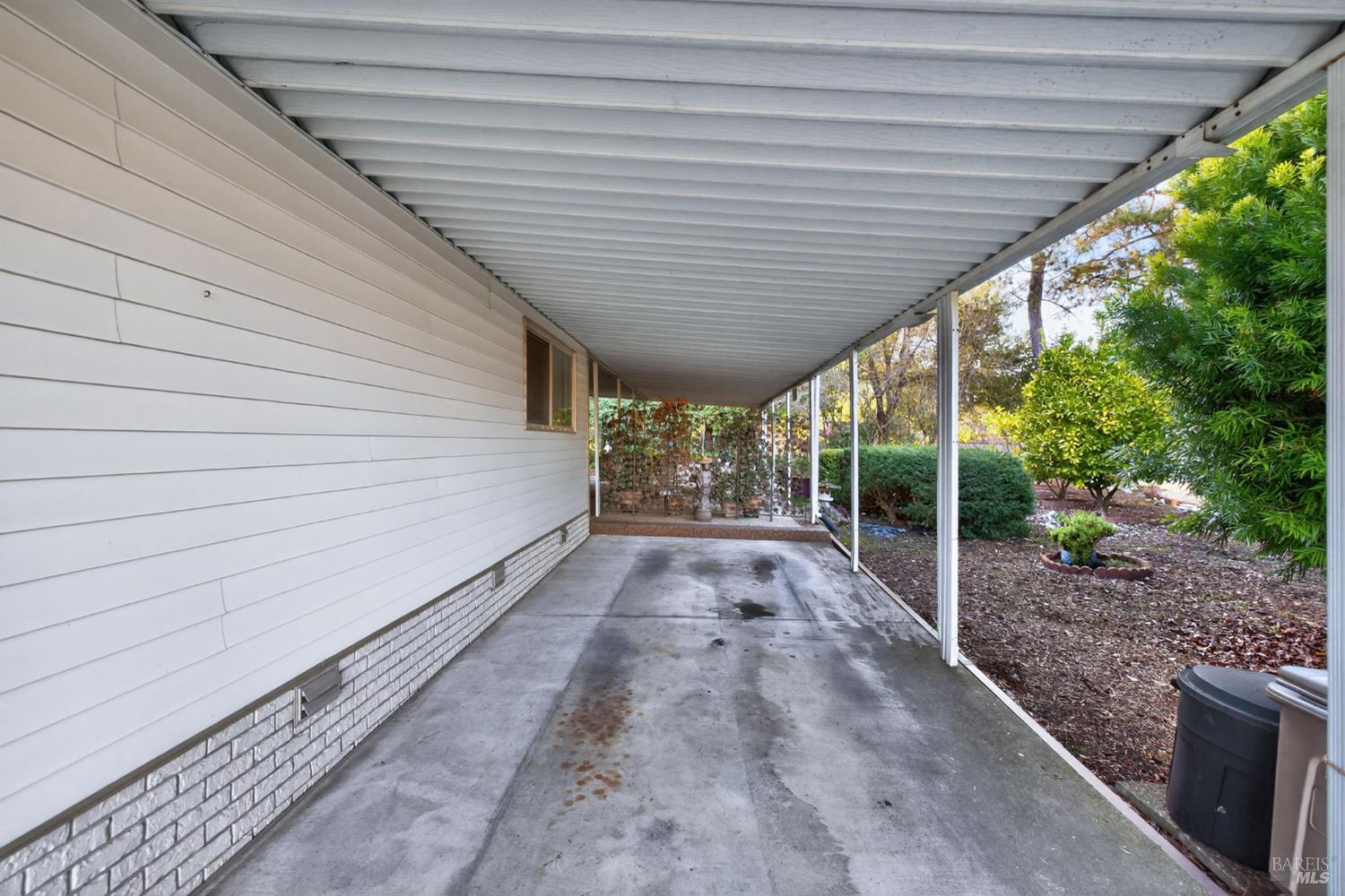 395 Circula La Cruz Rohnert Park, CA 94928 - Photo 8 of 41