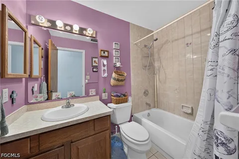 $475,000 | 13442 Caribbean Boulevard, Fort Myers, FL 33905