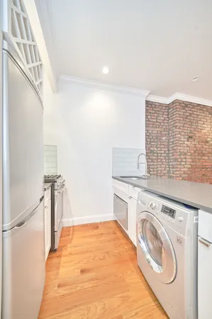$3,550 | 321 East 78th Street, Unit 1B | Upper East Side