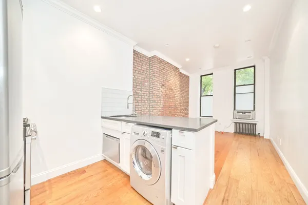 $3,550 | 321 East 78th Street, Unit 1B | Upper East Side